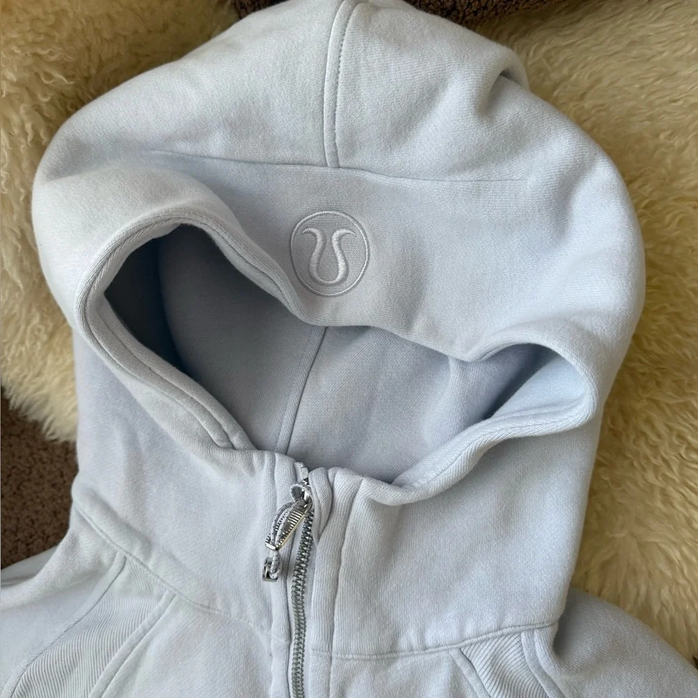 lululemon athletica size medium